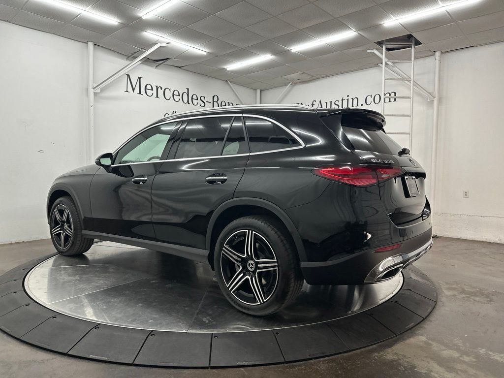 New 2026 Black Mercedes-Benz GLC 300 image 5