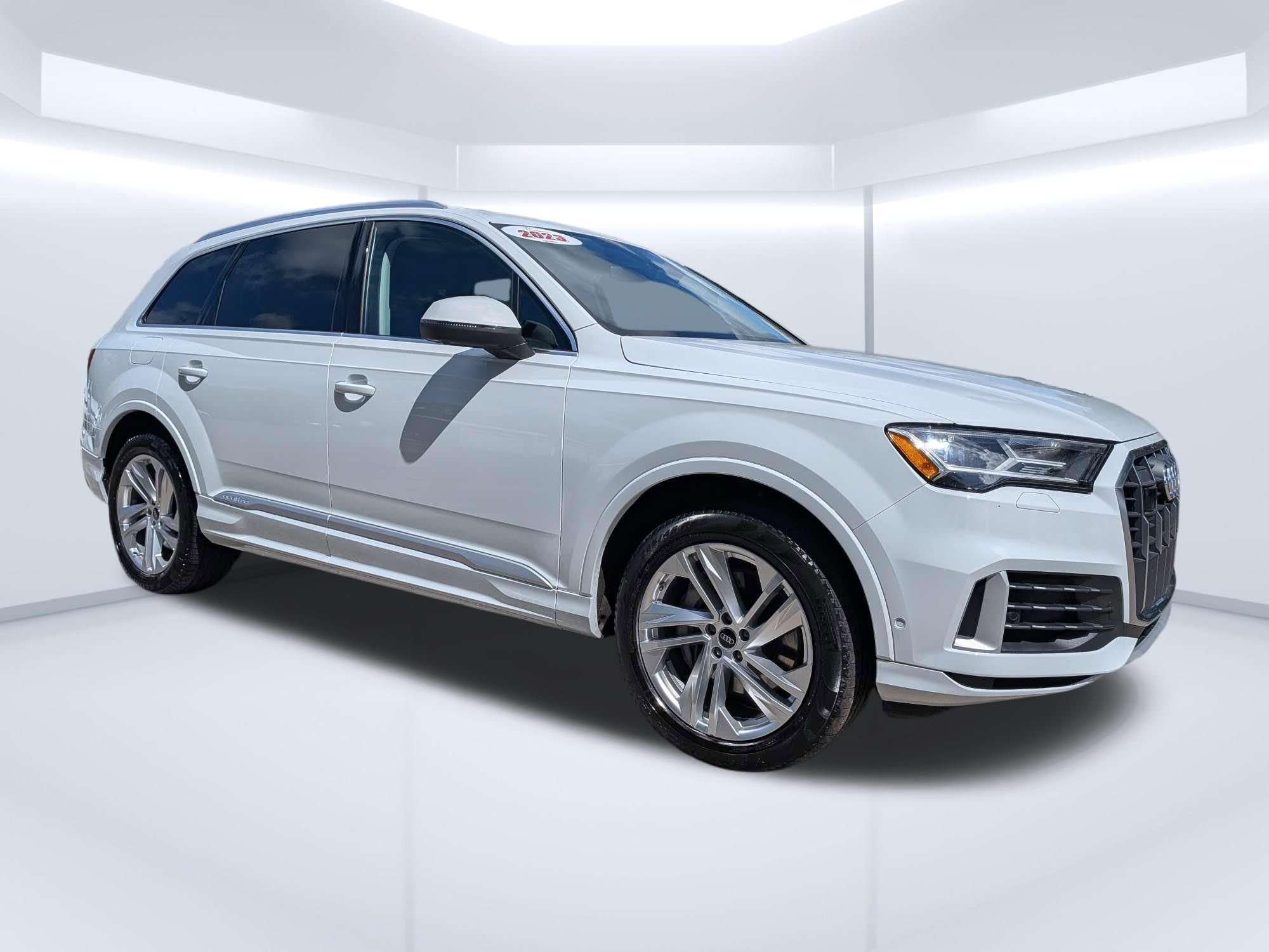 2023 Audi Q7 55 Premium Plus