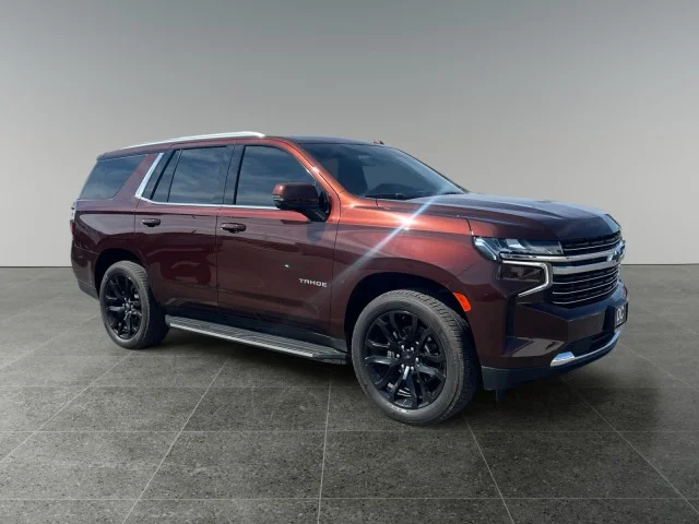 Used 2023 Auburn Metallic Chevrolet LT image 7