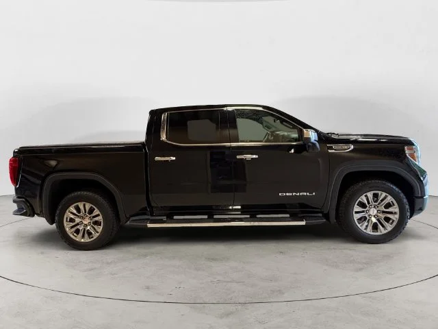 Used 2019 Black GMC Denali image 6
