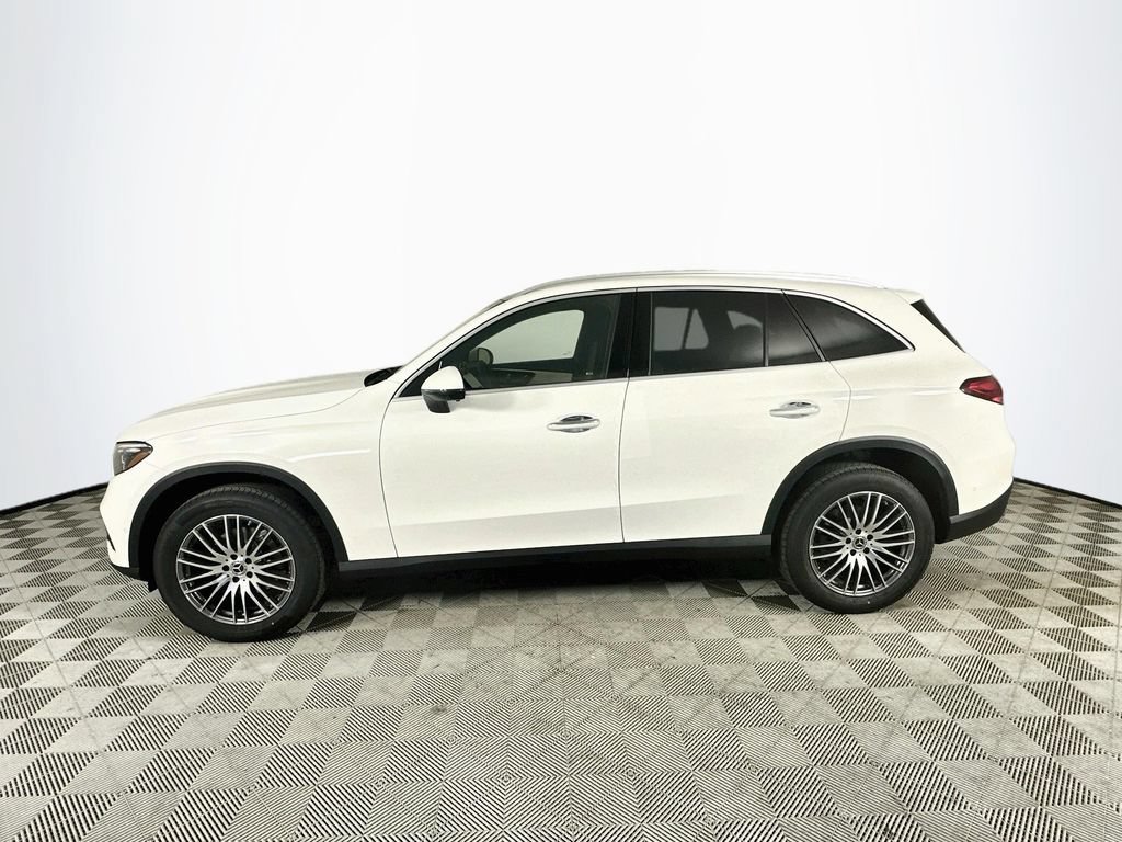 New 2026 Polar White Mercedes-Benz GLC 300 image 38
