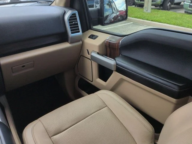 Used 2016 Bronze Fire Metallic Ford Lariat image 17