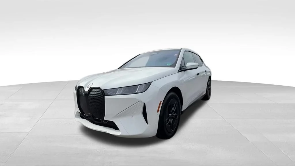 Certified Used 2026 White BMW xDrive45 image 9