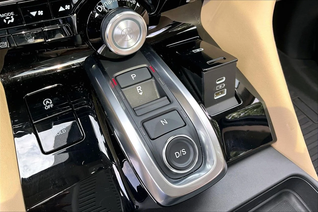 Certified Used 2025  Acura Technology Package image 32