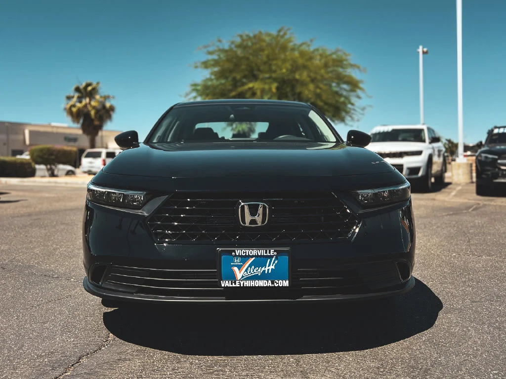New 2026 Crystal Black Pearl Honda SE image 2