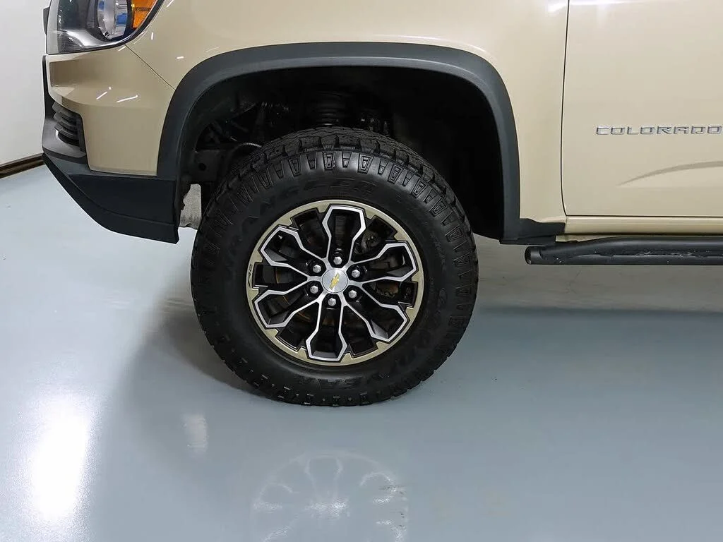 2021 Chevrolet Colorado ZR2 - Photo 9
