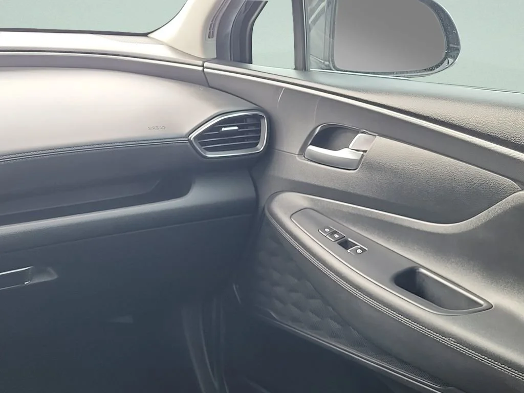 Used 2023 Gray Hyundai SEL image 13