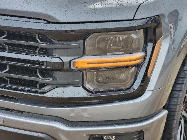 New 2026 Carbonized Gray Metallic Ford XLT image 28