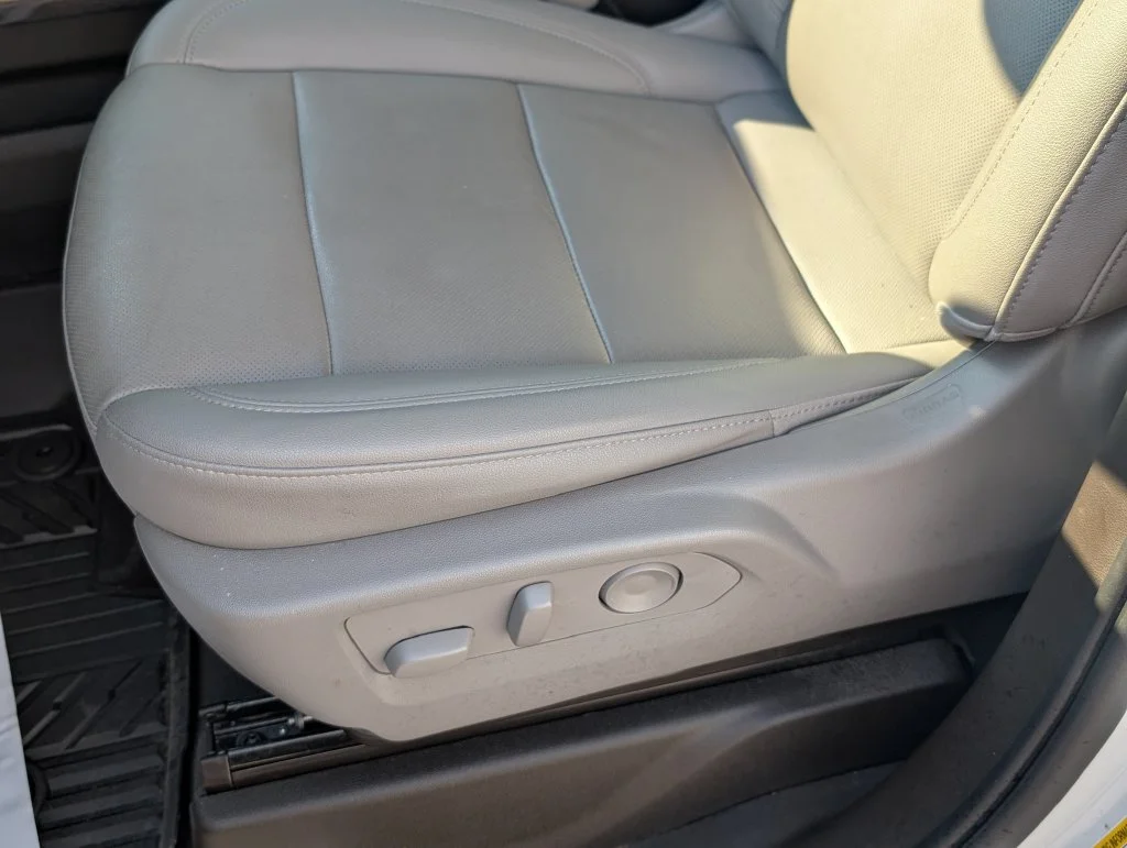 Used 2023 White Chevrolet LTZ image 31