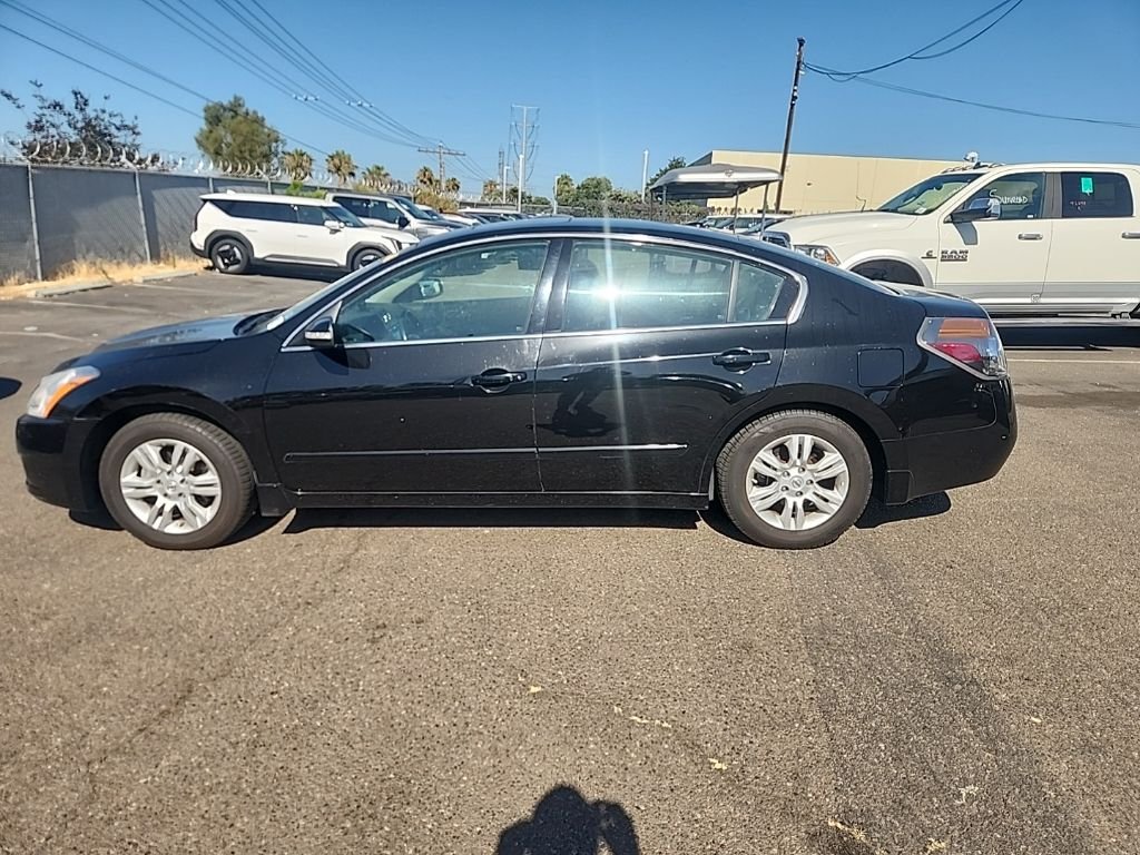 Used 2012 Black Nissan 2.5 SL image 9