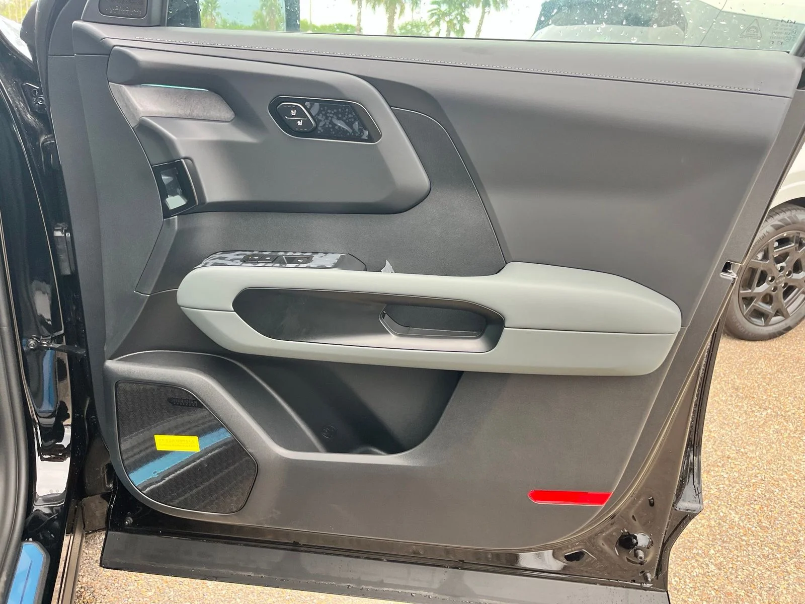 New 2027 Black Kia X-Line SX image 23