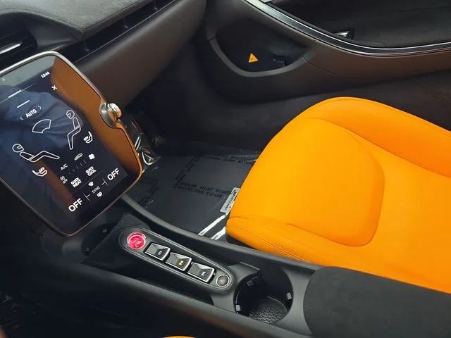Used 2023  McLaren TechLux image 18