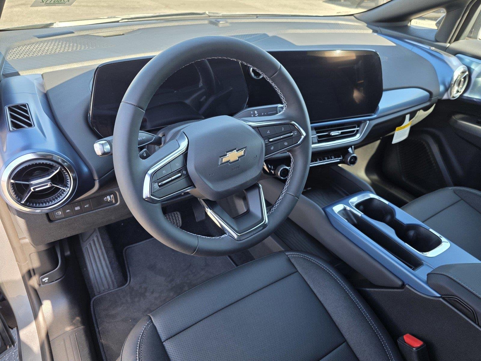 2026 Chevrolet Equinox EV 2LT - Photo 24