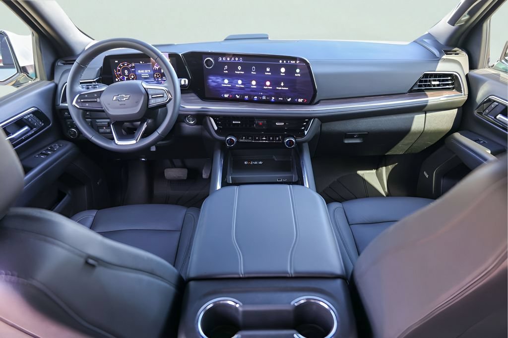 2026 Chevrolet Suburban Z71 - Photo 27