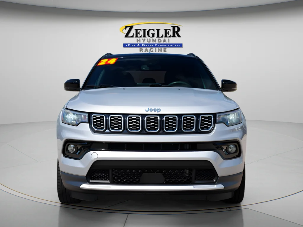 Used 2024 Silver Jeep Limited image 2