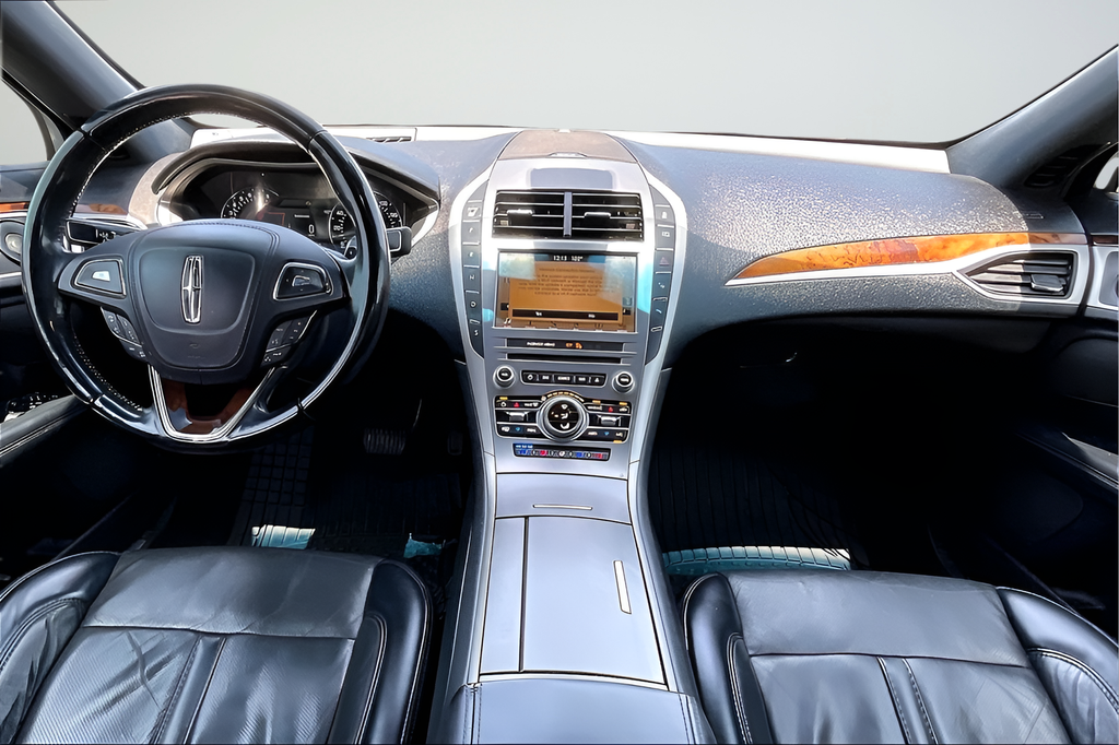 Used 2019 Gray Lincoln Reserve image 7