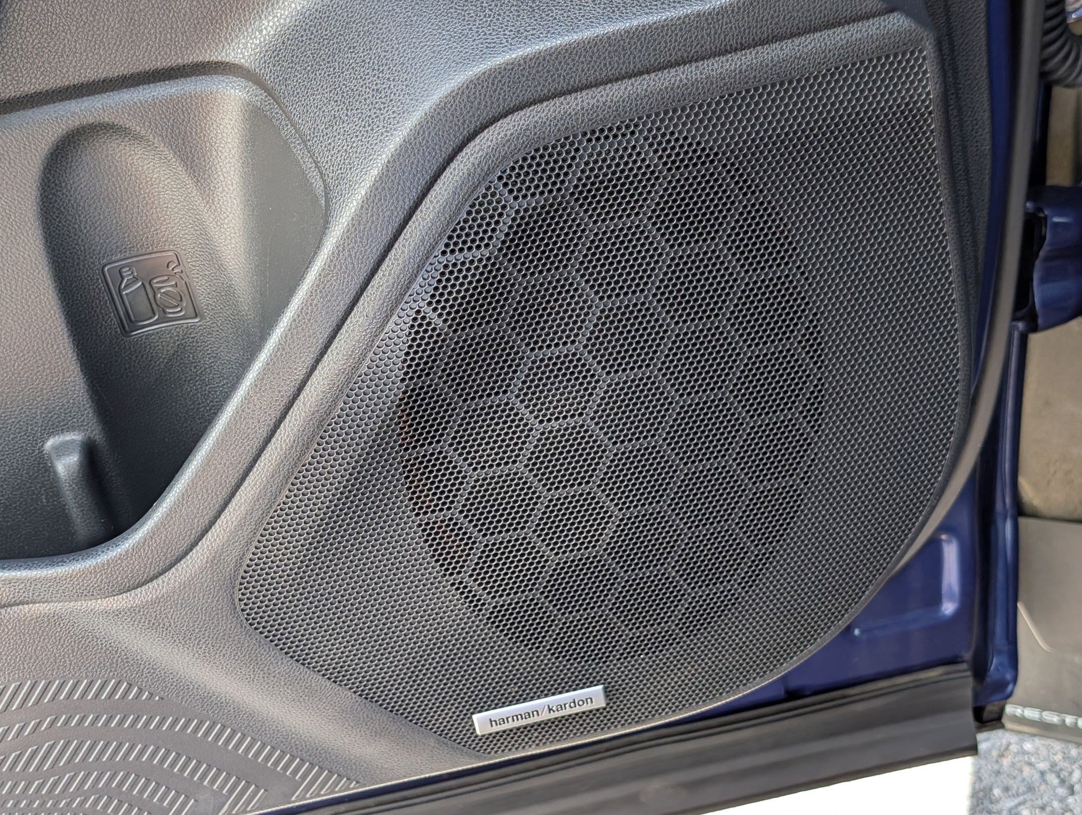 Used 2025 Sapphire Blue Pearl Subaru Sport image 13