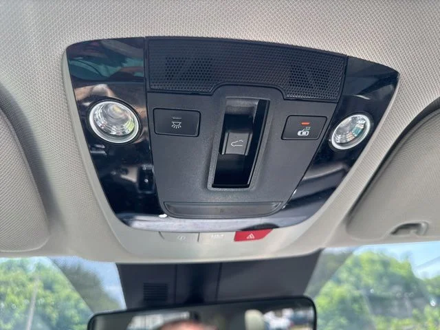 Used 2023 White Kia SX image 46
