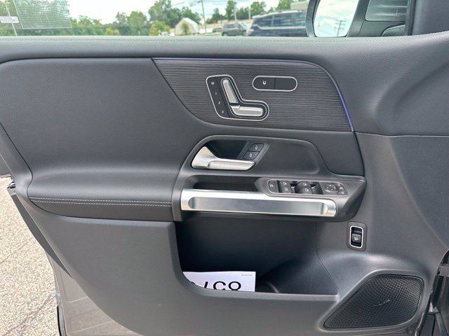 New 2026 Mountain Grey Metallic Mercedes-Benz GLB 250 image 52