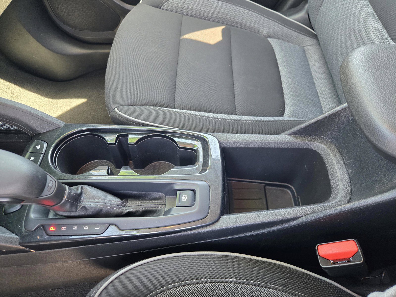 Used 2025 Summit White Chevrolet LT image 23