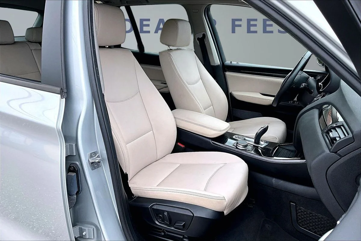 Used 2017 Silver BMW xDrive28i image 29