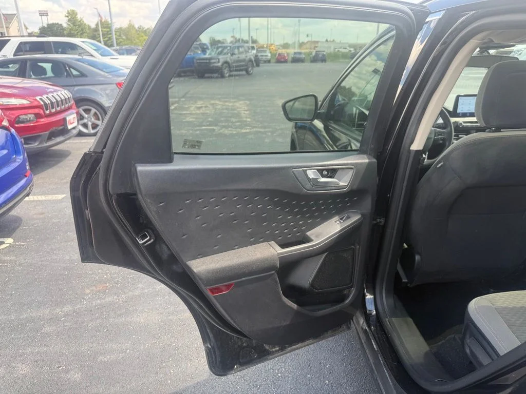 Used 2020 Black Ford SE image 37