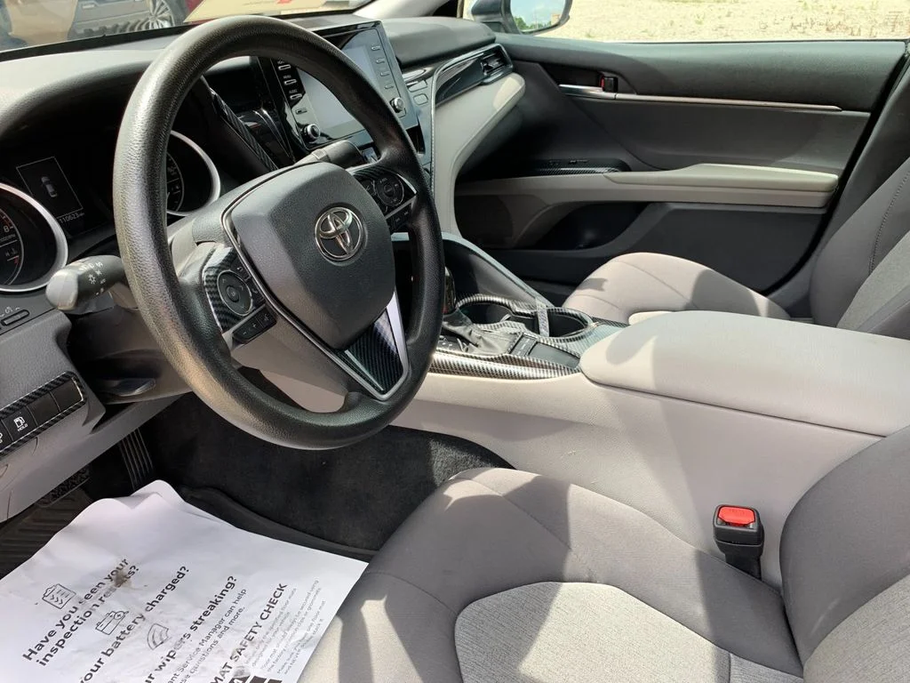 Used 2022 Silver Toyota LE image 11