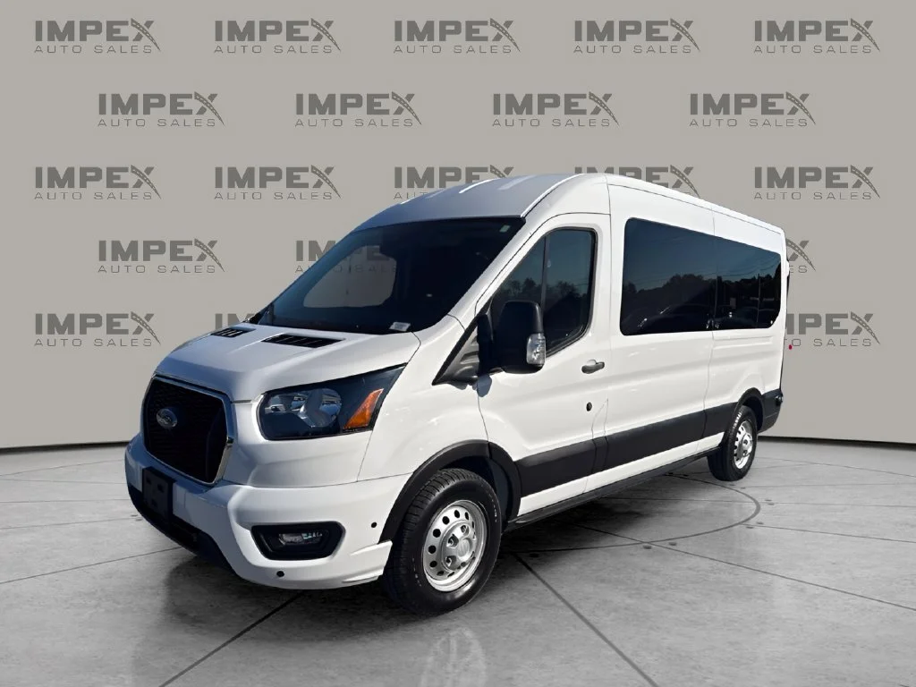 Used 2024 White Ford XLT image 1