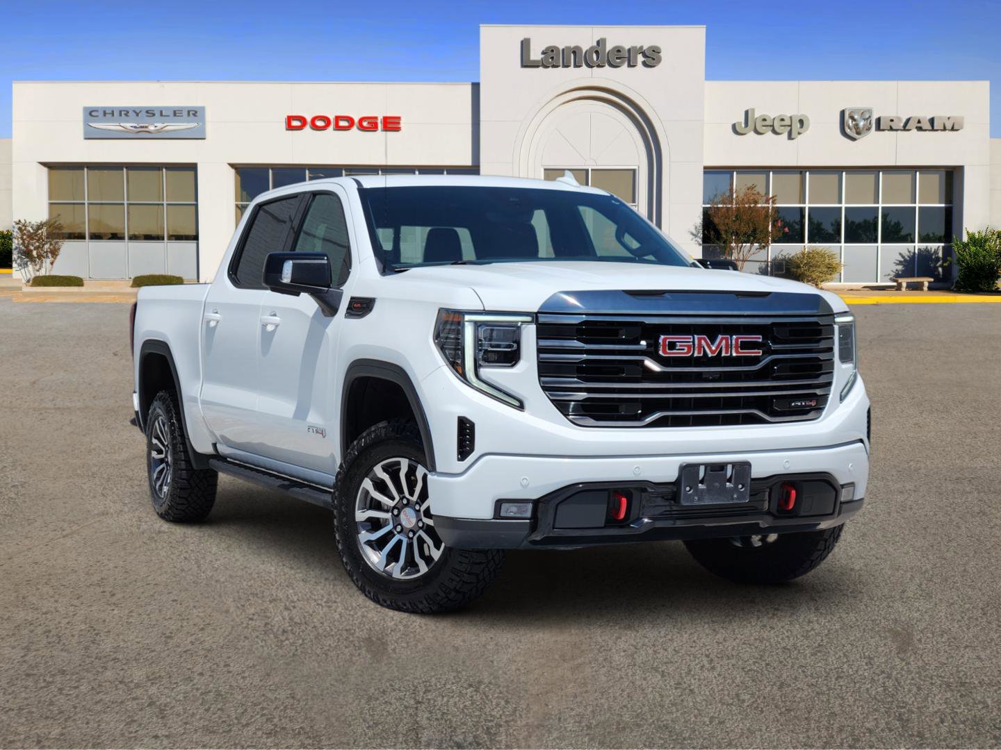 2022 GMC Sierra 4WD Crew Cab Short Box AT4's photo