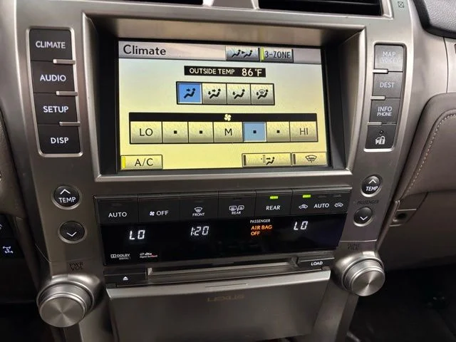 Used 2010 White Lexus 460 image 24