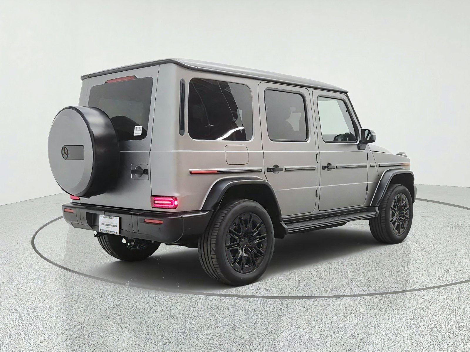 New 2027 MANUFAKTUR Platinum Magno Mercedes-Benz G 580e SUV image 26