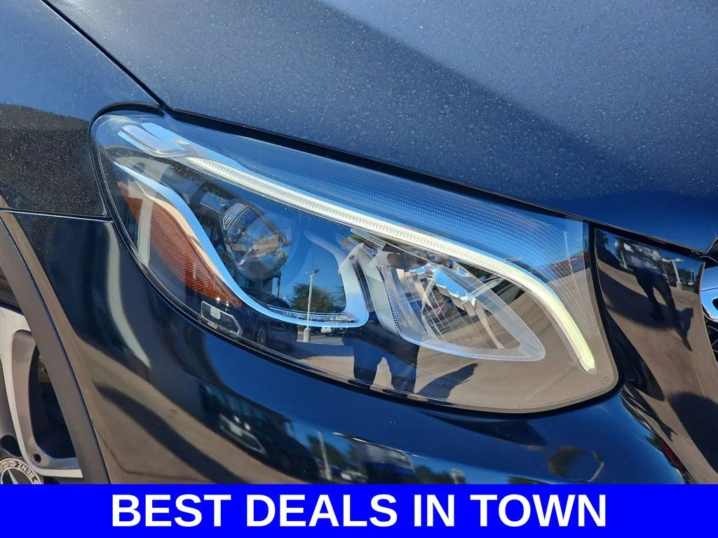 Used 2019 Black Mercedes-Benz GLC 350e image 33