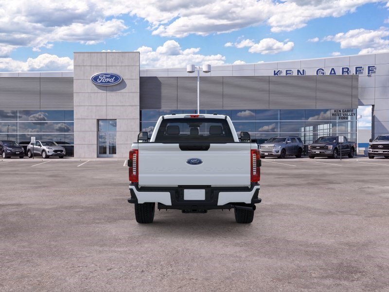 New 2026 Oxford White Ford XL image 5