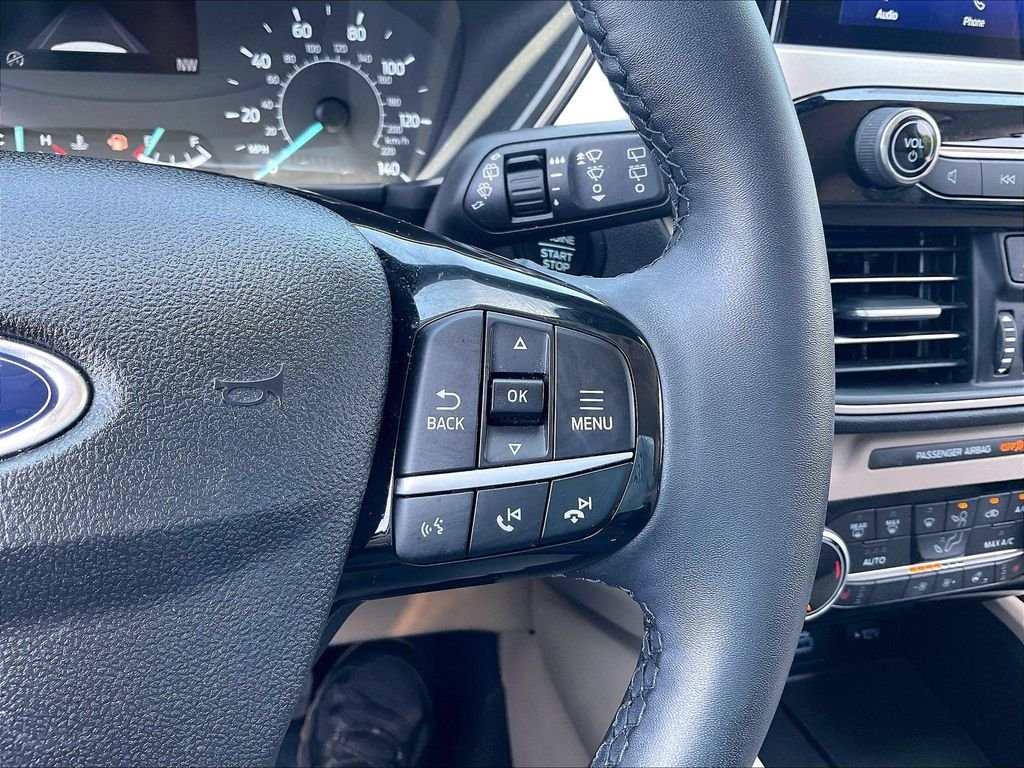 Used 2022 Agate Black Metallic Ford SEL image 22