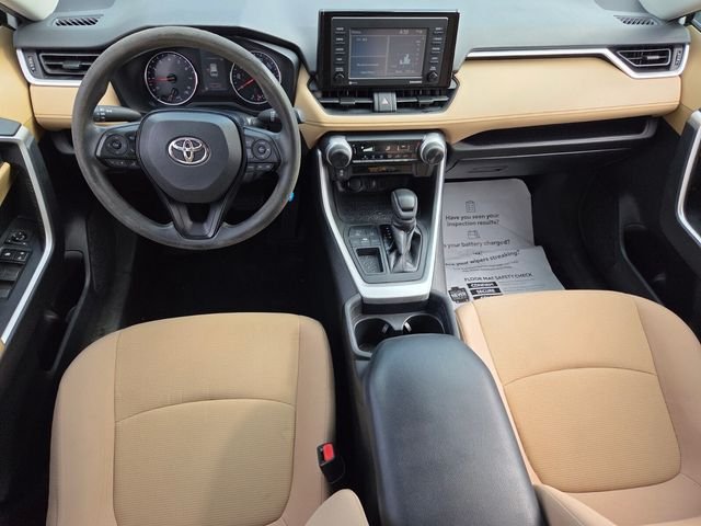 Used 2021 White Toyota LE image 9