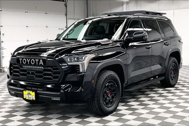 2023 Toyota Sequoia TRD Pro - Photo 11