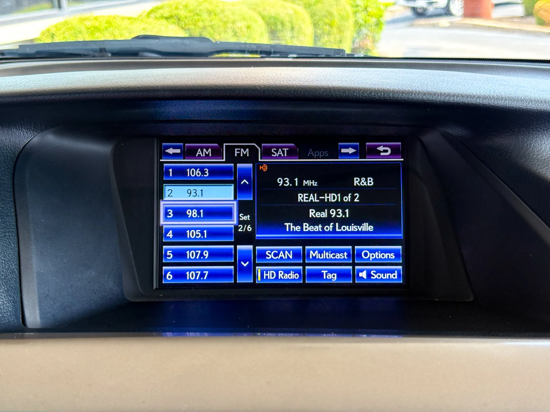 Used 2013 Red Lexus 350 F Sport image 23