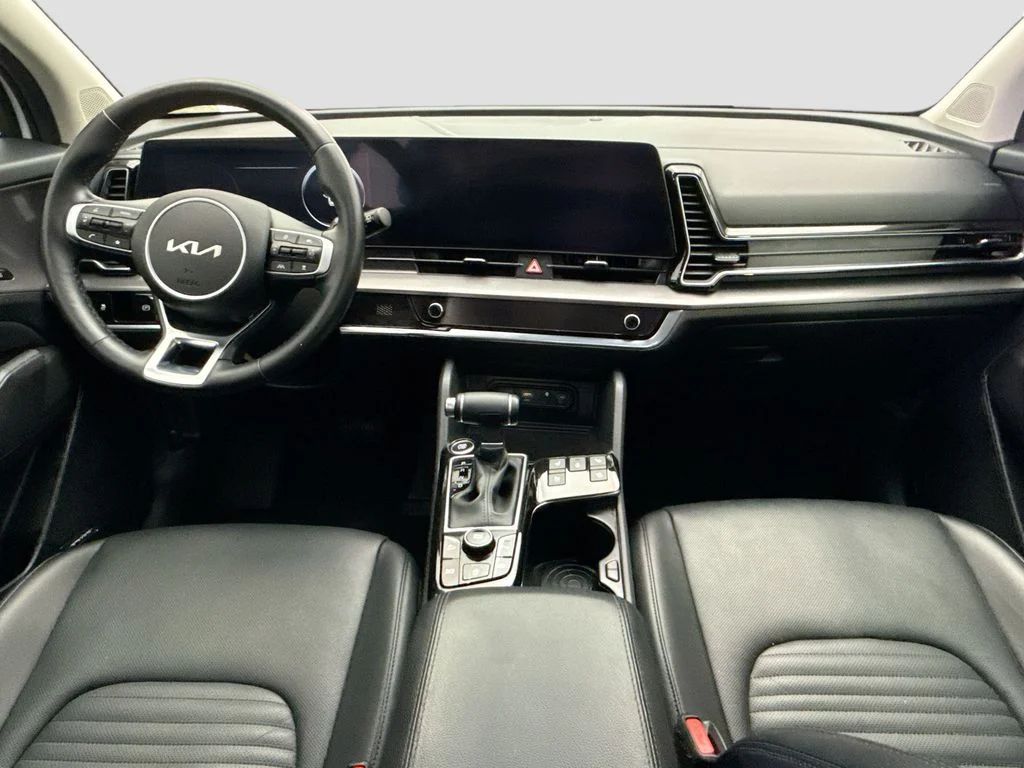 Used 2023 White Kia SX-Prestige image 13