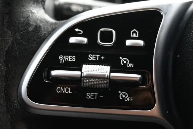 Used 2021 Black Mercedes-Benz GLA 250 image 21