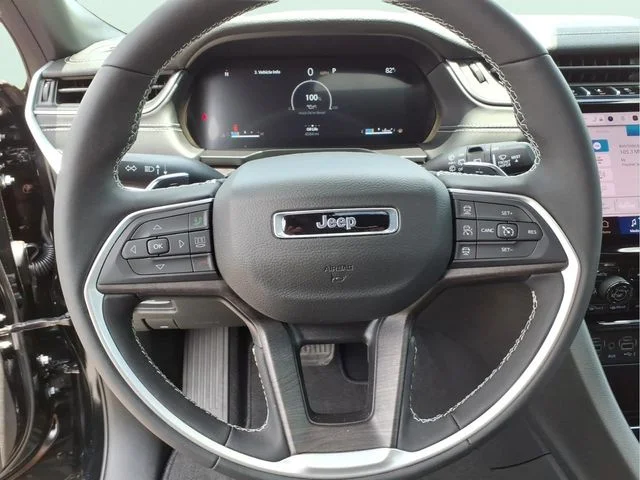 Used 2025 Black Jeep Limited image 19