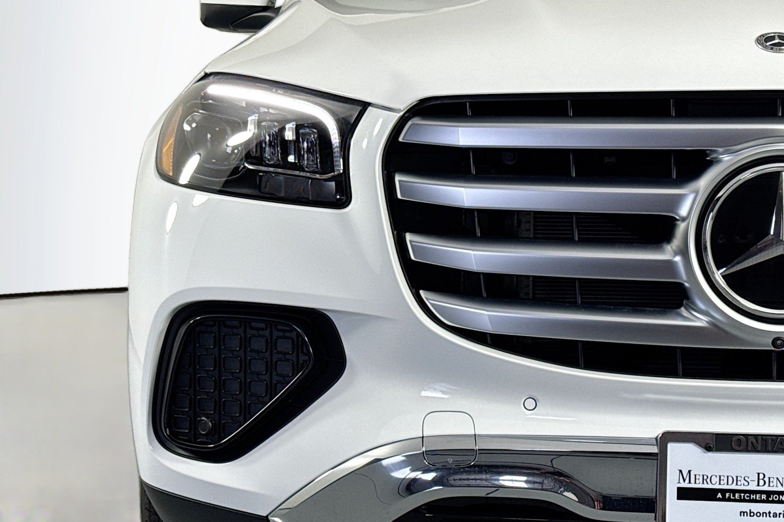New 2026 Polar White Mercedes-Benz GLS 450 4MATIC® SUV image 14