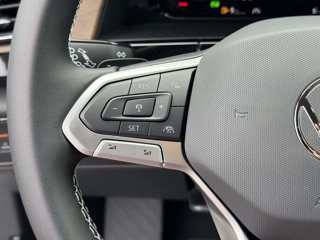2026 Volkswagen Atlas SE w/Tech - Photo 23