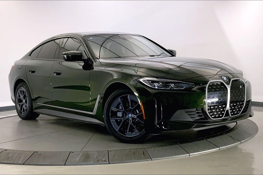 2023 BMW i4 eDrive35 RWD photo