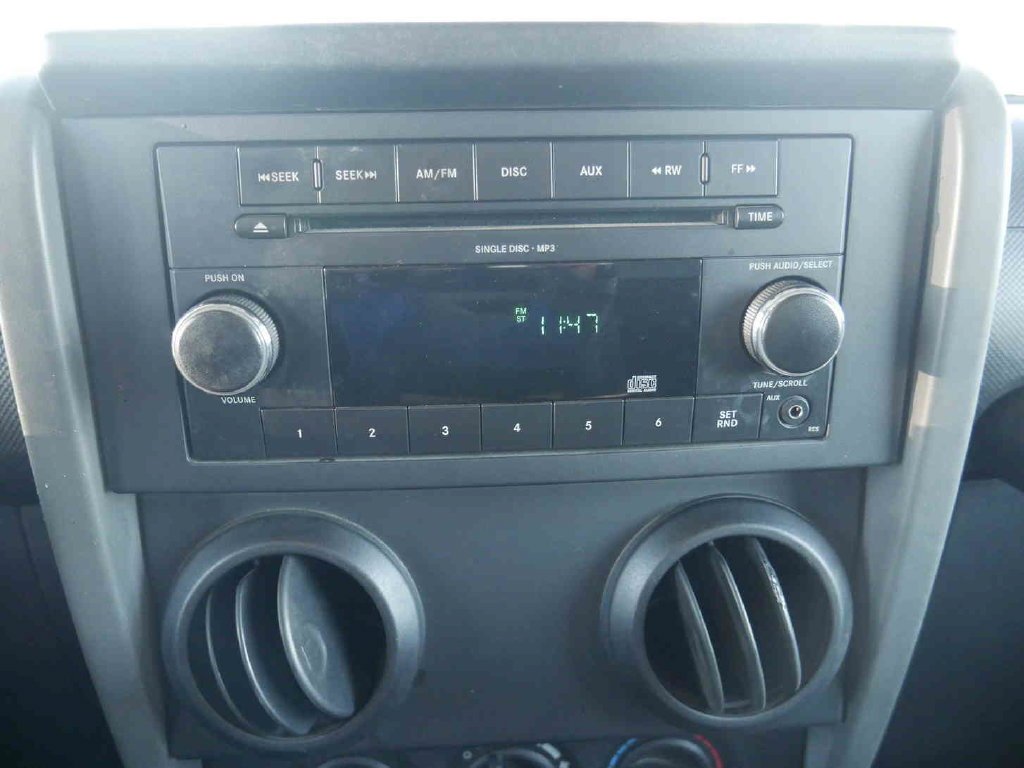 Used 2008 Silver Jeep X image 24