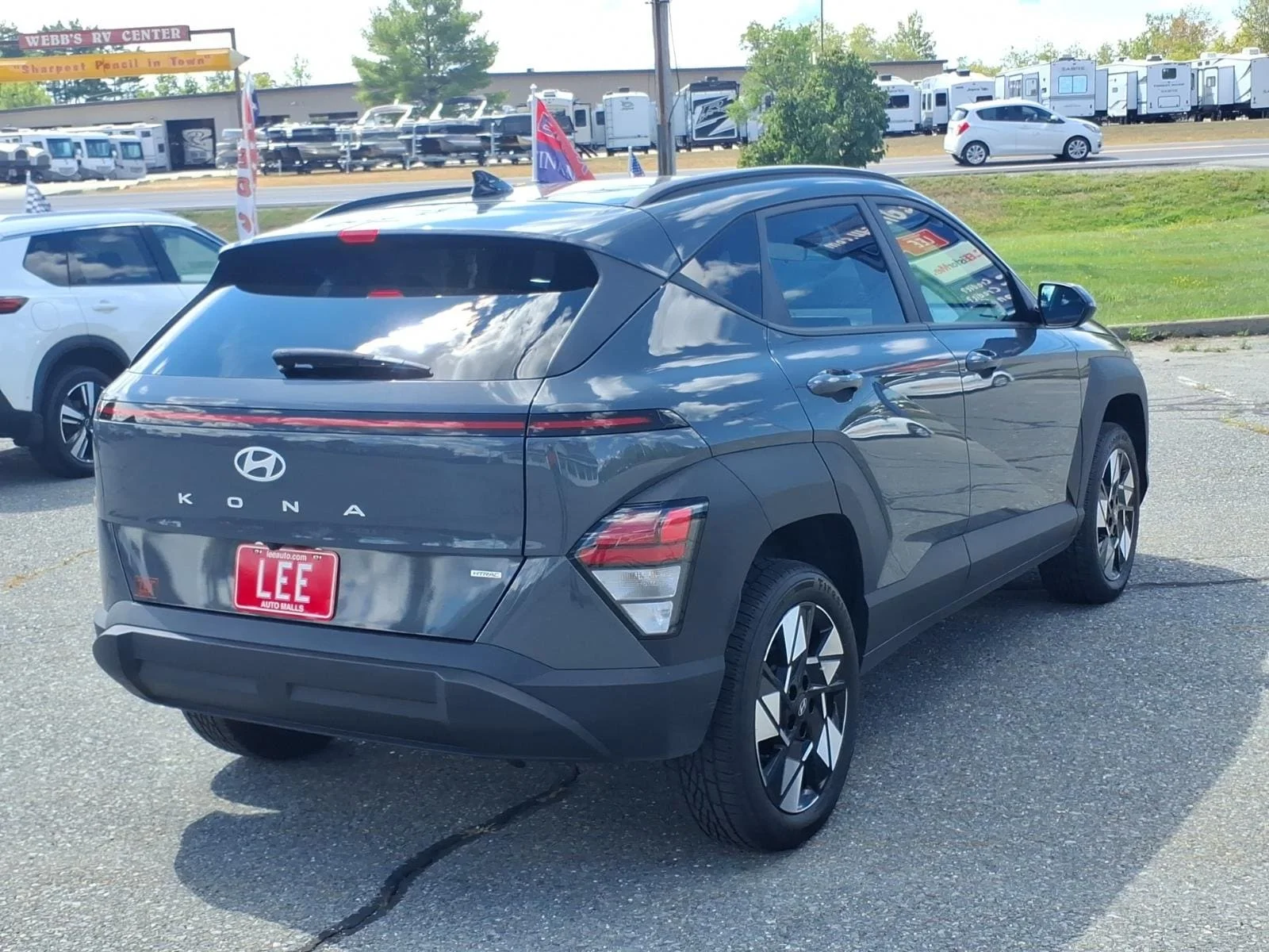 Used 2025 Gray Pearl Hyundai SEL image 5