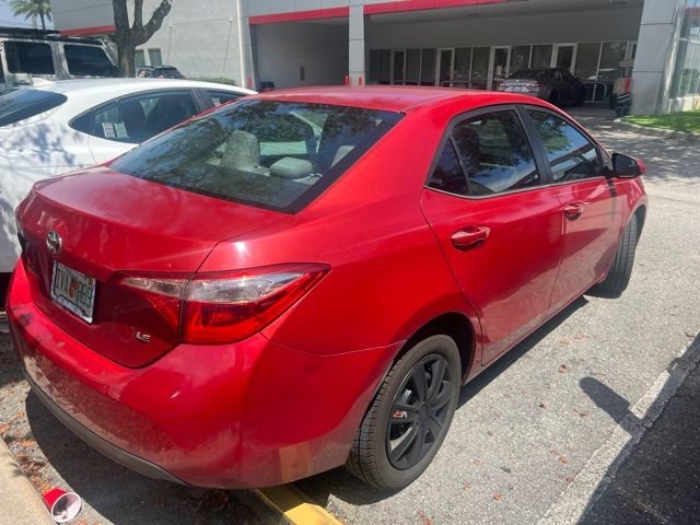 Used 2018 Barcelona Red Metallic Toyota LE image 10