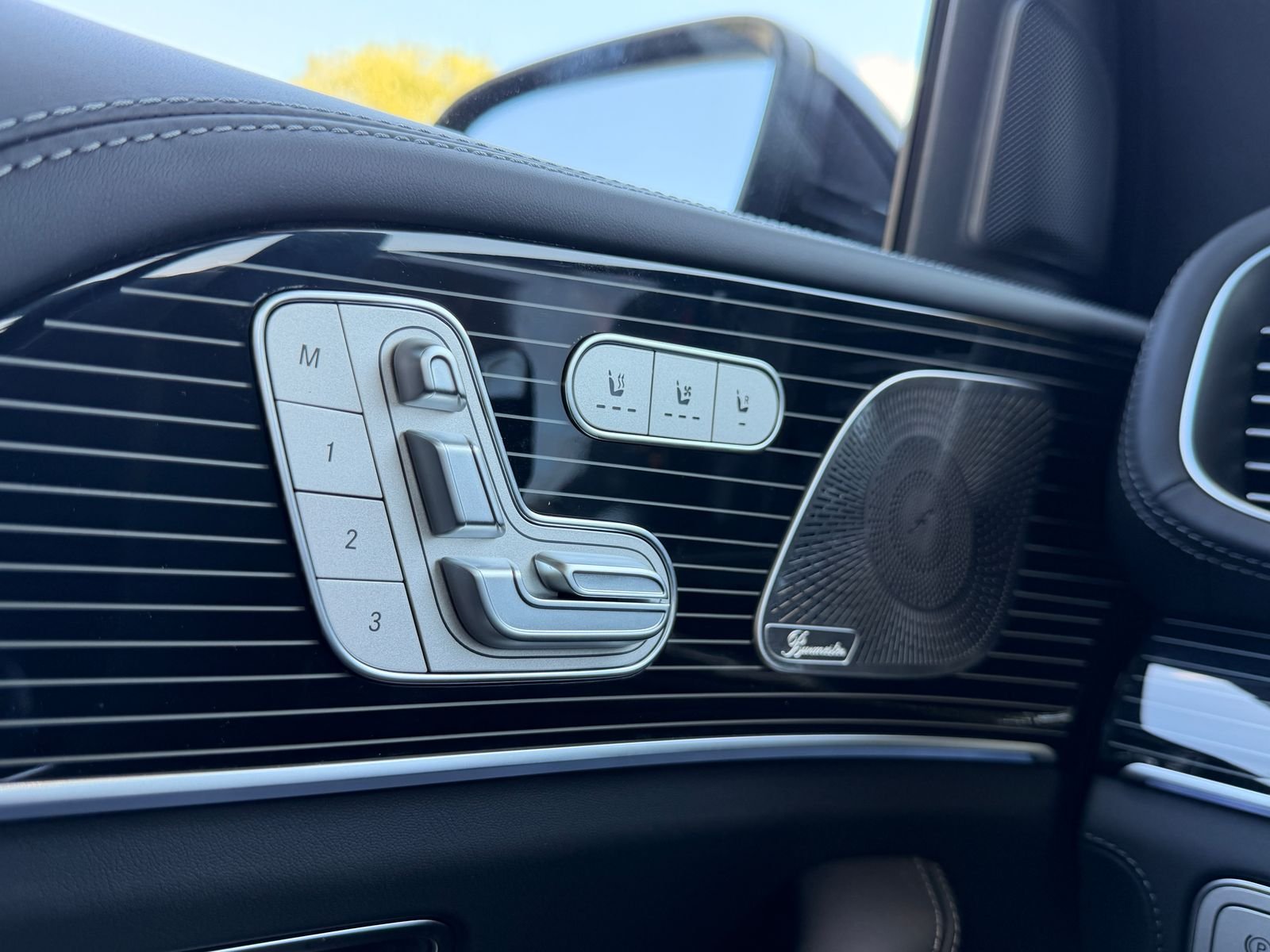 New 2026 MANUFAKTUR Ireland Green Mercedes-Benz GLE 63 S AMG® image 21