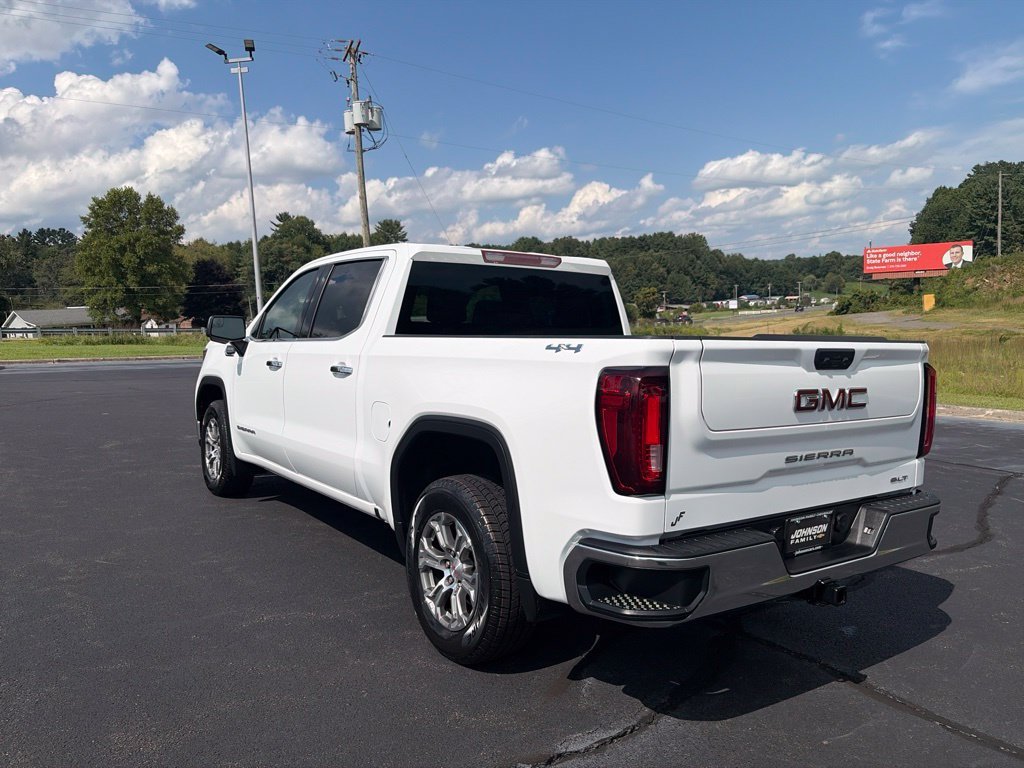 Used 2025 Summit White GMC SLT image 9
