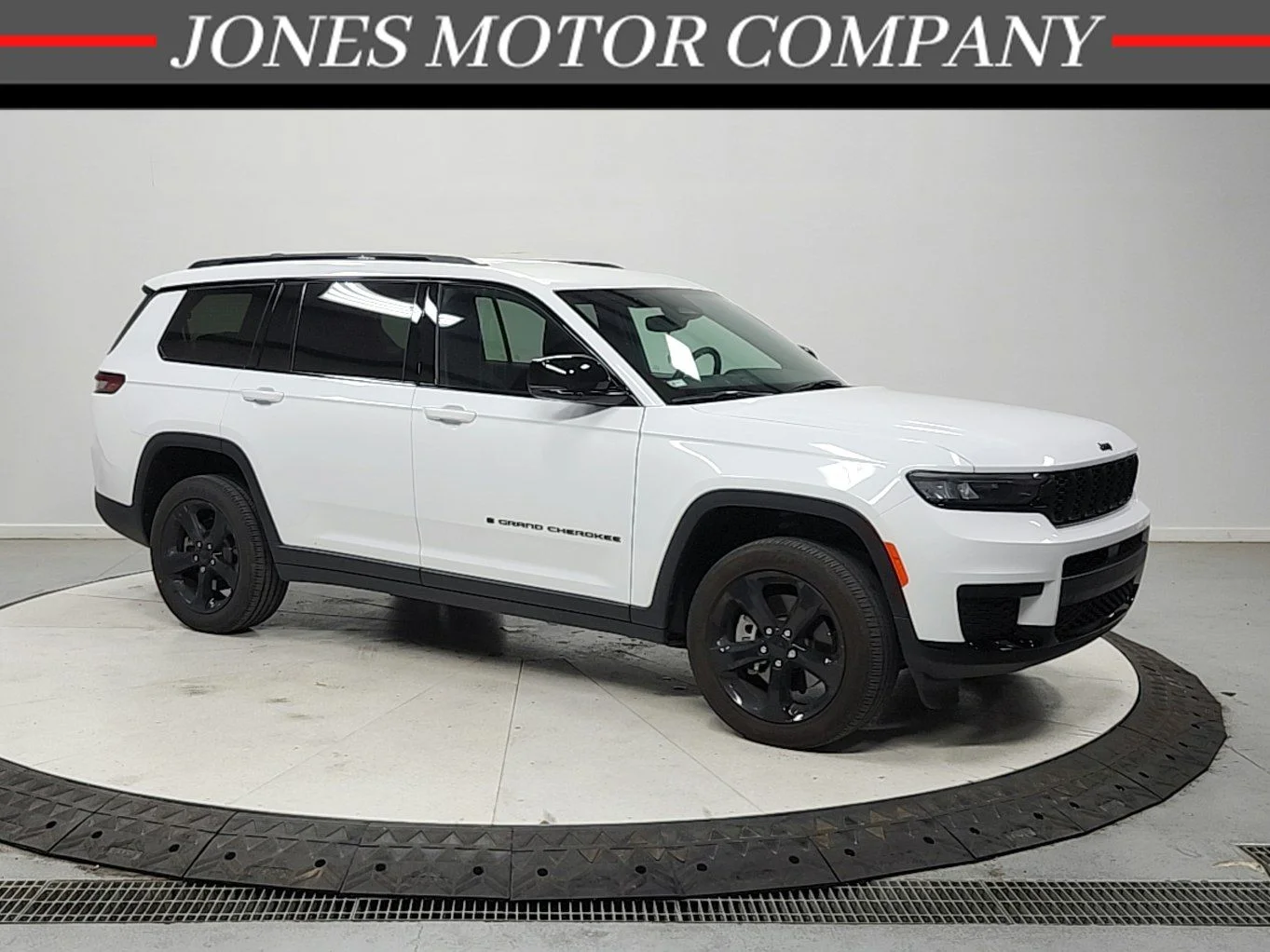 2024 Jeep Grand Cherokee L Altitude 4x4's photo