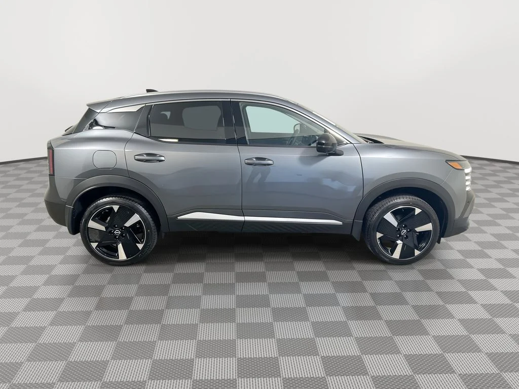 2026 Nissan KICKS SR - Photo 9